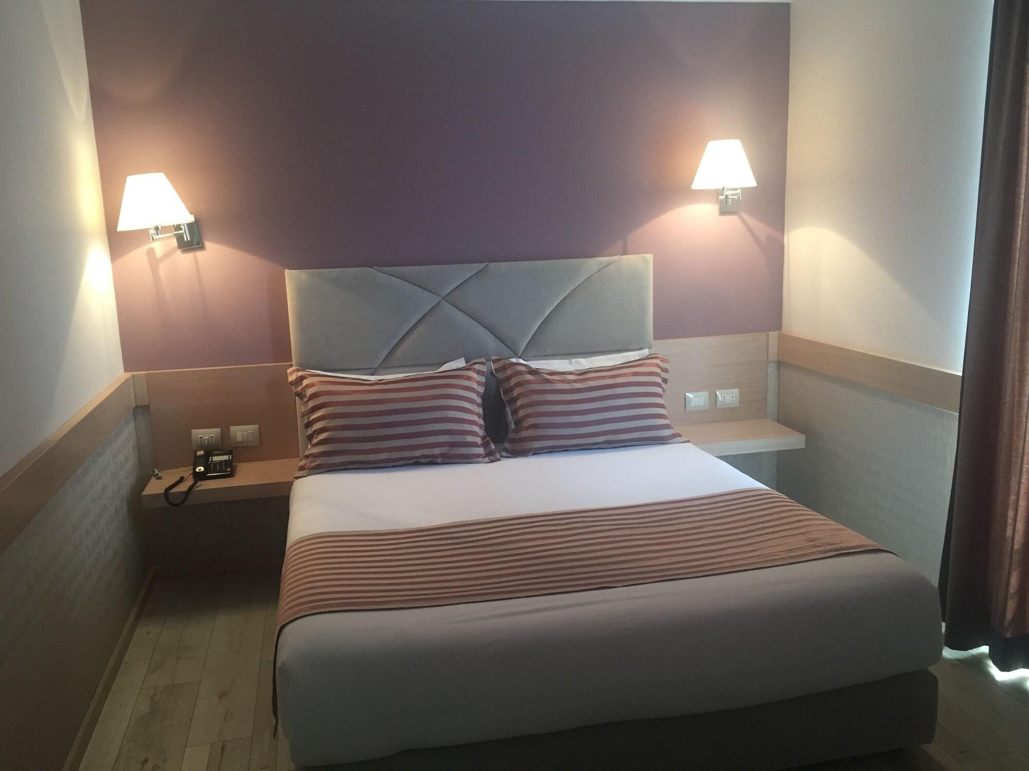 Te Stela & 4* Tiranë